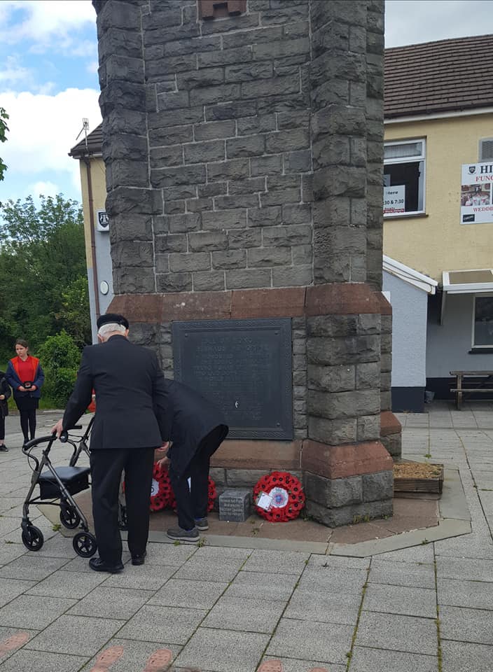 placing wreaths